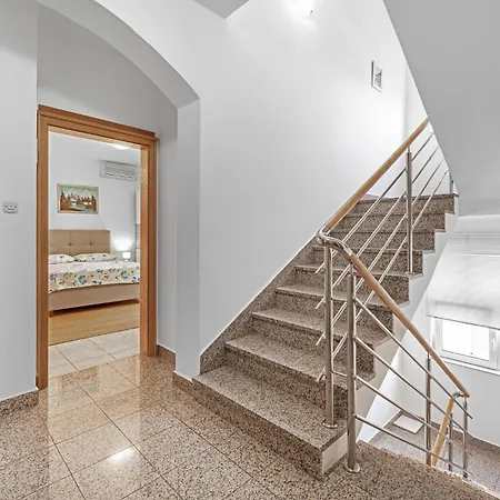 Cozy In With Wifi Διαμέρισμα Σίμπενικ